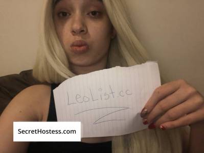 19 year old Asian Escort in Markham Sexy , young , tight , outgoing Blonde Italian