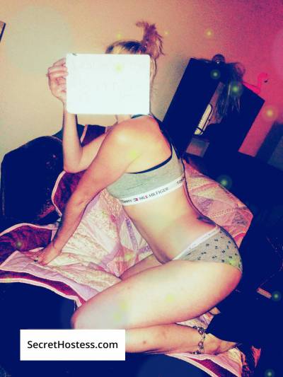 26 year old Asian Escort in Edmonton Any time 24\7 incall