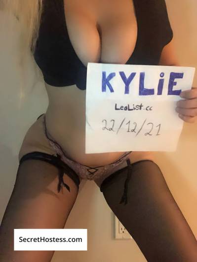 20 year old Asian Escort in Mississauga Sexy snowbunny