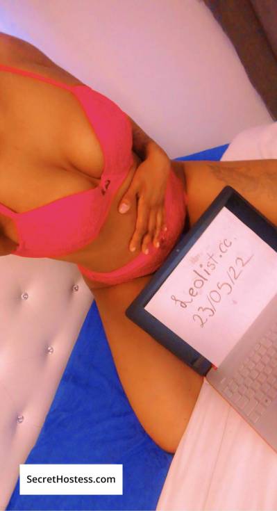 24 year old Escort in Ottawa Outcall/ Incall , Je suis disponible toute la nuit bb