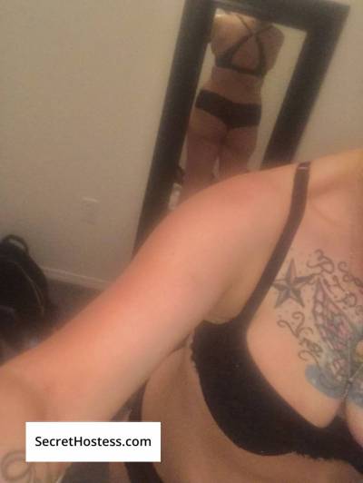 38 year old Asian Escort in Red Deer Tight and sweet treat