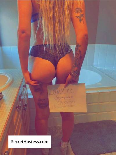 24 year old Asian Escort in Edmonton So Horny lets get Naugthy