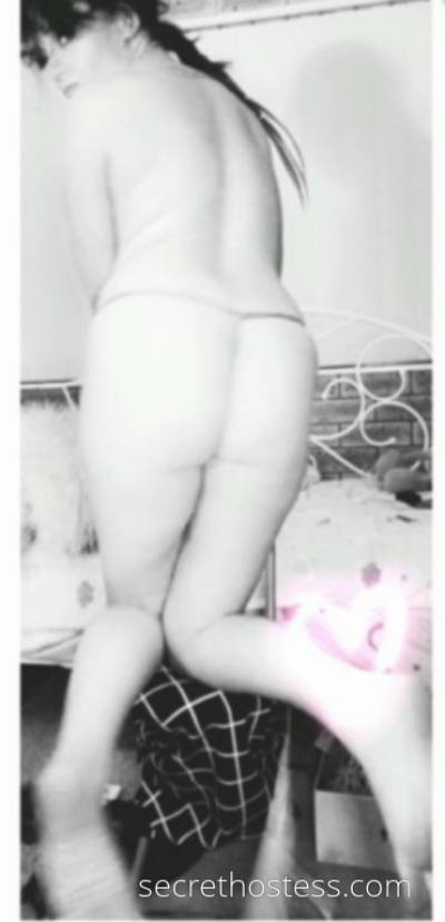 29 year old Australian Escort in Brisbane Southbank Sweet petite discreet and ready to meet