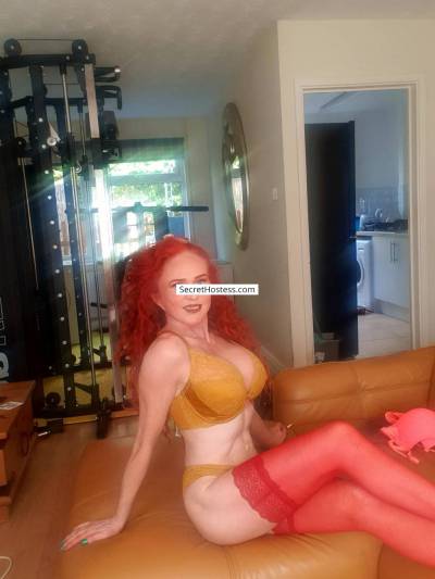 39 year old Caucasian (white) Escort in Newmarket sophia4you