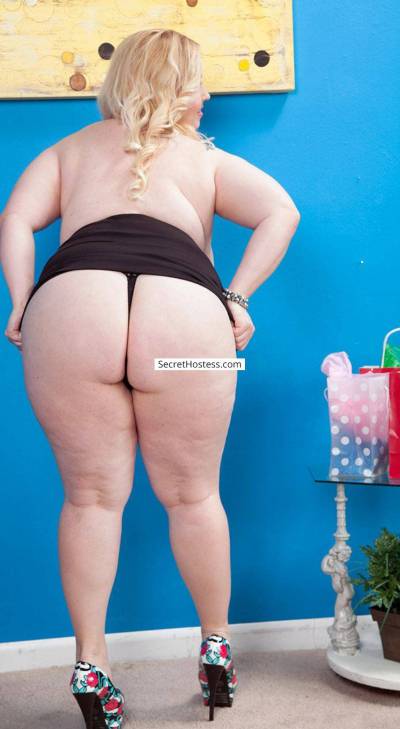 23Yrs Old Escort Size 14 75KG 132CM Tall Luton Image - 1
