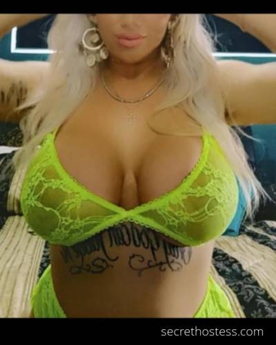 27 year old Escort in Aroona Sunshine Coast Ultimate girl friend experience with milf