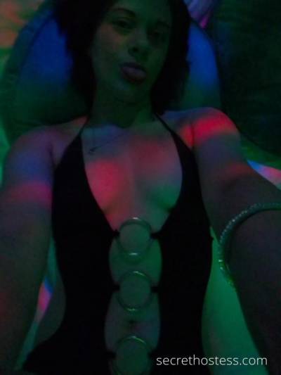 28 year old Escort in Hamilton Newcastle Available newy