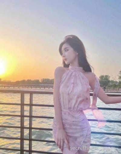 23 year old Chinese Escort in Thornlie Perth Cheeky Chinese Girl