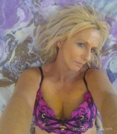 54Yrs Old Escort Gold Coast Image - 0