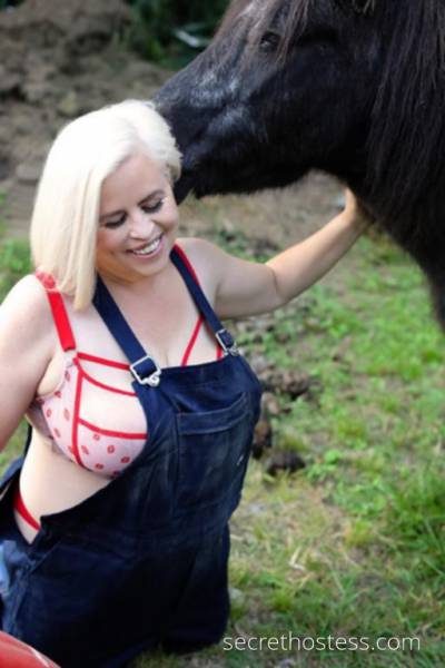 45Yrs Old Escort Brisbane Image - 1