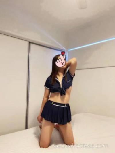 24 year old Japanese Escort in Brisbane Uni stu,Japanese Tracy-good service no rush!wet pussy...Hot