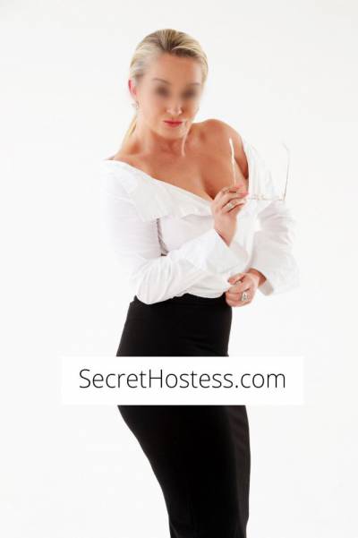 Anna D Curve Escort Size 12 165CM Tall Brisbane Image - 12