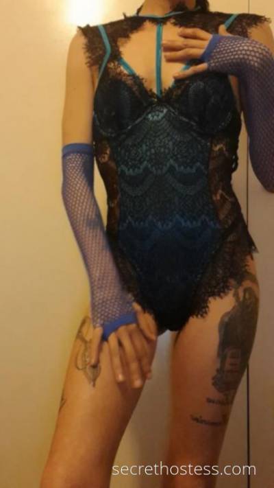 29 year old Escort in Doolandella Brisbane Cherry doll