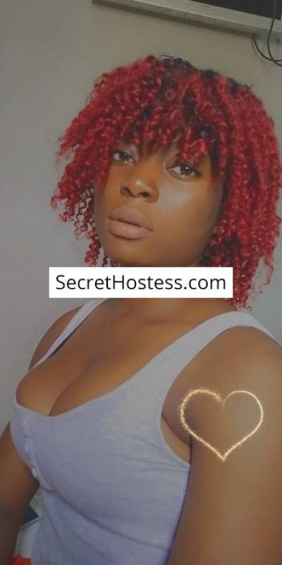 20 Year Old Ebony Escort Accra Black Hair Brown eyes - Image 5