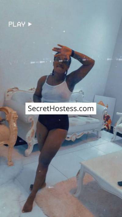 23 Year Old Ebony Escort Accra Black Hair Brown eyes - Image 4