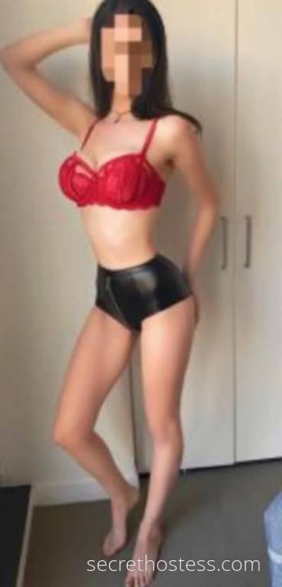 NEW Sisters HUGE Boobs All Natural SUPER Sexy- 23 in Kalgoorlie