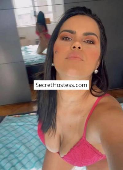 30 Year Old Latin Escort Belgrade Black Hair Hazel eyes - Image 5