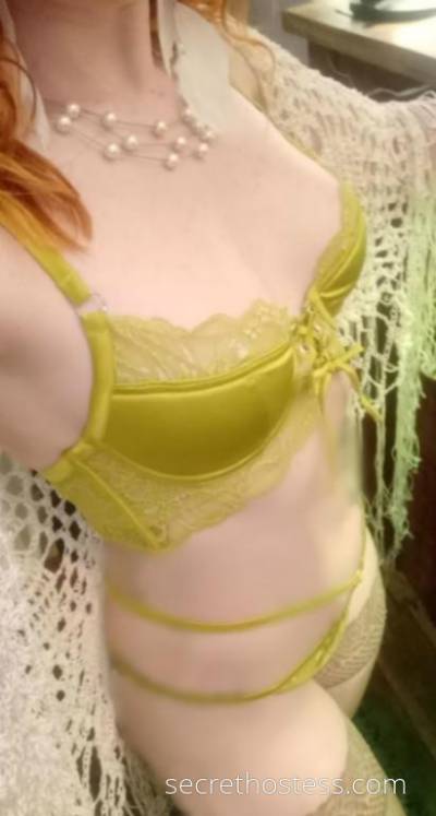 Petite racey redhead pixie – fetish, couples, squirter in Perth