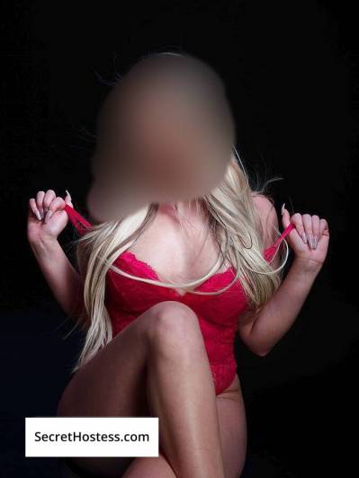 22 Year Old Asian Escort Calgary - Image 1