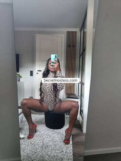 28 Year Old Black Escort Malmo Black Hair Brown eyes - Image 4