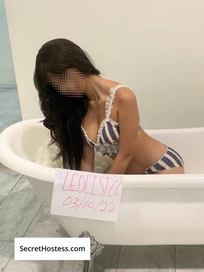 24 year old Asian Escort in Mississauga 1oo% new faces new services two super sexy girls