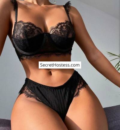 25 Year Old Arabian Escort Casablanca Black Hair Brown eyes - Image 1