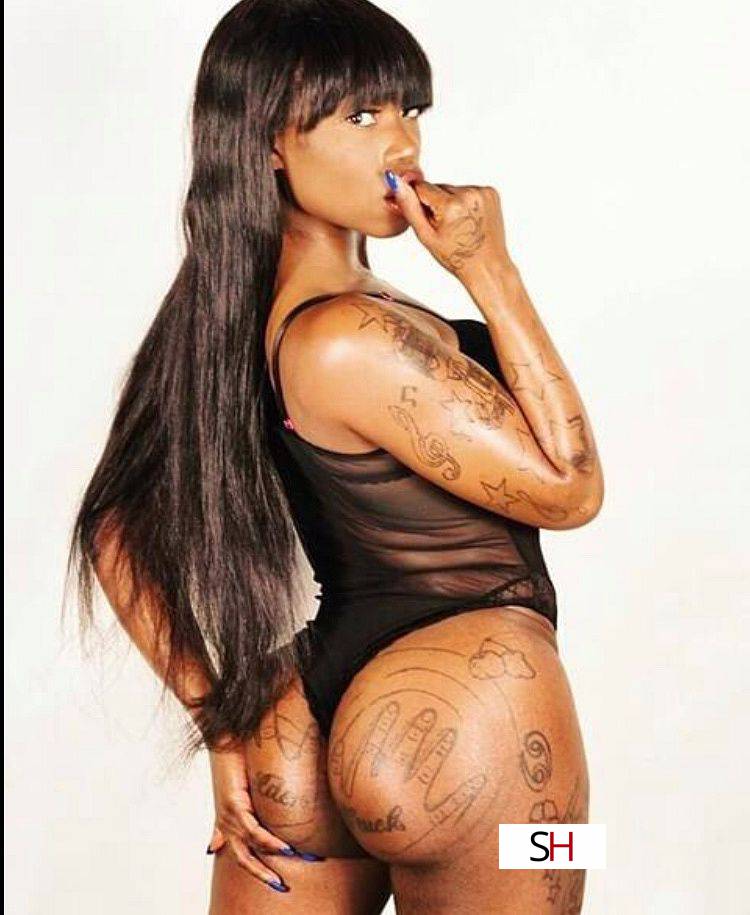 Escort Size 8 149CM Tall Detroit MI Image - 1