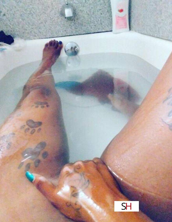 Escort Size 8 149CM Tall Detroit MI Image - 5