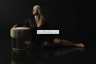 30 Year Old Caucasian Escort Jeddah Blonde Green eyes - Image 2