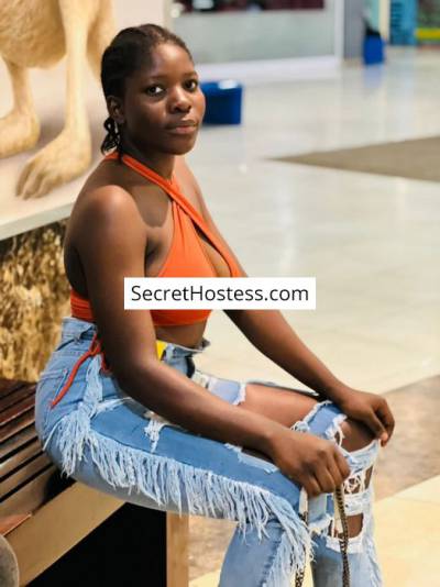 20 Year Old Ebony Escort Accra Brown Hair Black eyes - Image 1