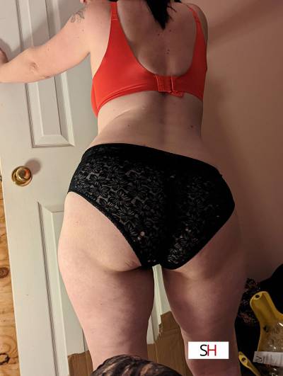 42 year old Caucasian Escort in Cincinnati OH Grace - Its not business, its personal