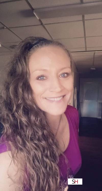 40 year old White Escort in Nashville TN DeLacie - Let Me Take Care of You