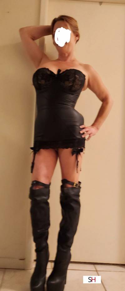 40Yrs Old Escort Size 8 161CM Tall Ontario CA Image - 6