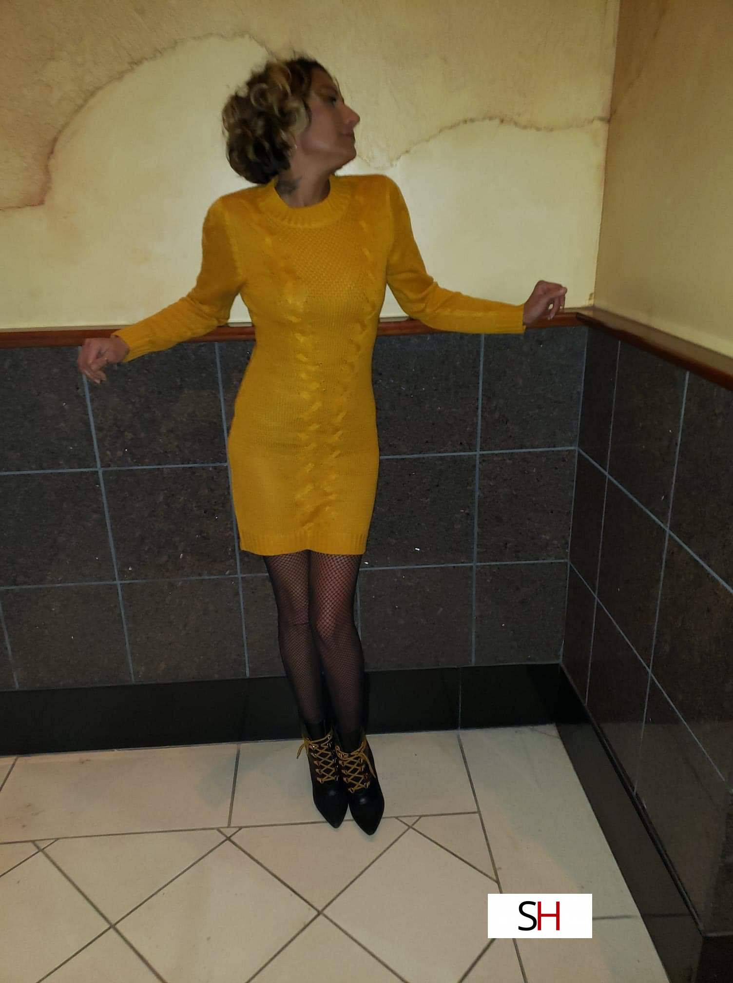 20Yrs Old Escort Size 8 161CM Tall Des Moines IA Image - 0