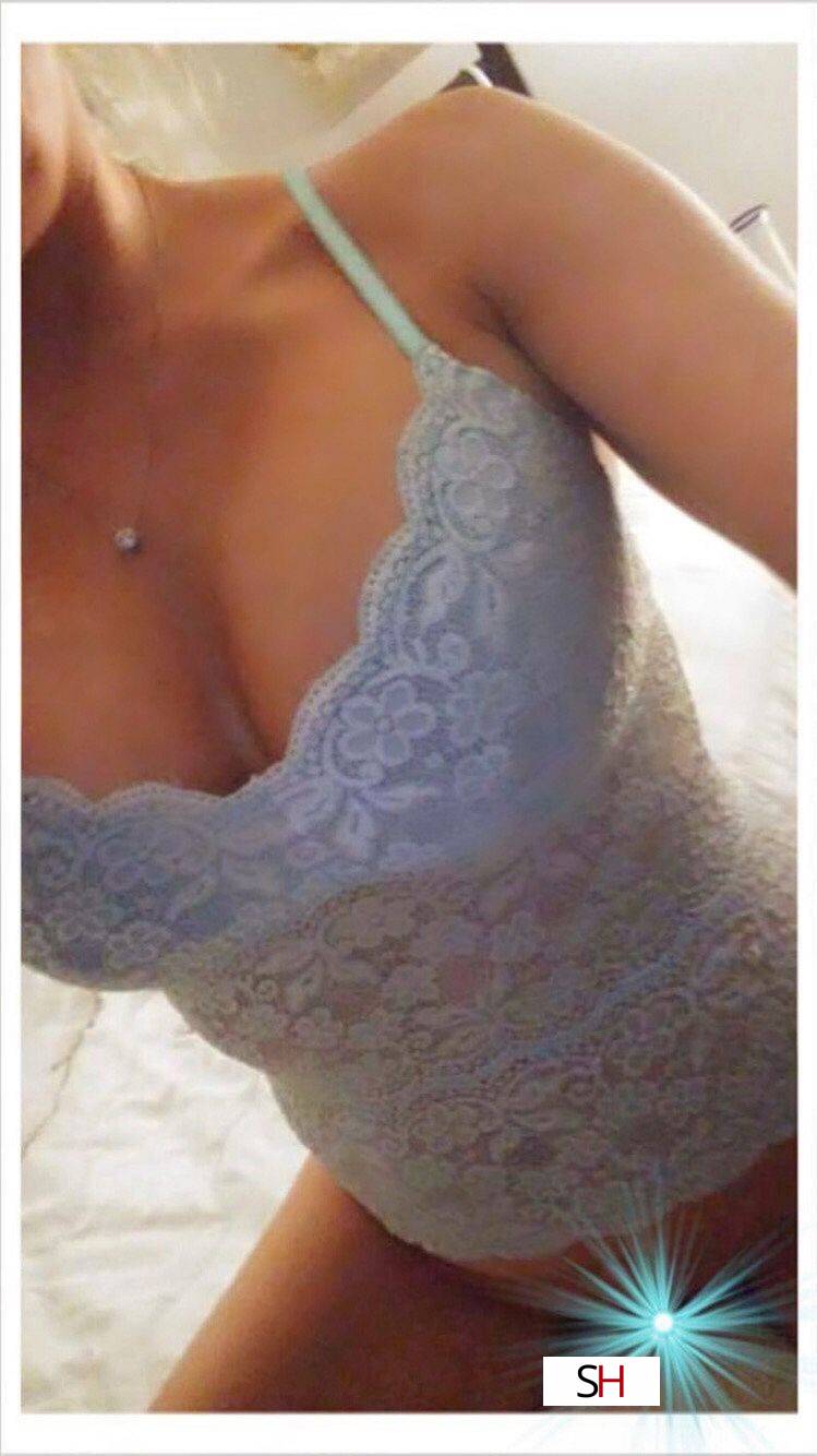 40Yrs Old Escort Size 8 168CM Tall New Haven CT Image - 4
