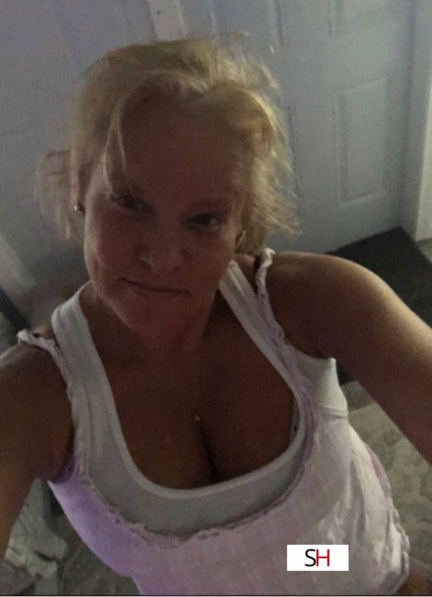 40Yrs Old Escort Size 8 168CM Tall New Haven CT Image - 5