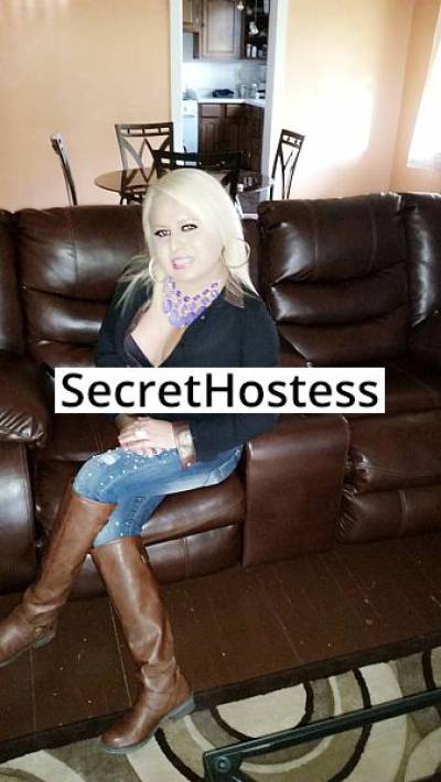 21 Year Old Latino Escort Chicago IL Blonde - Image 3