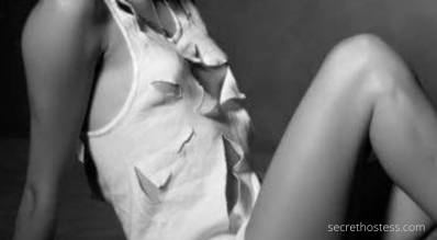 35 year old Escort in Bray Park Brisbane Sweet like Honey