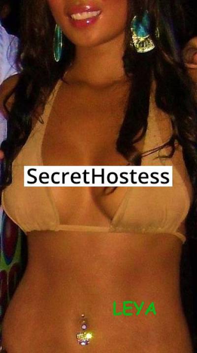 21 Year Old Mixed Escort Washington DC Brunette - Image 2