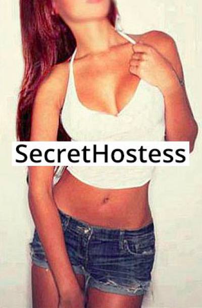 30 Year Old Caucasian Escort Chicago IL Brunette - Image 1