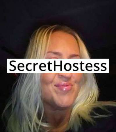 41 Year Old Caucasian Escort Chicago IL Blonde - Image 1