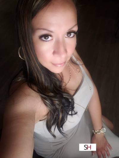 32 year old Hispanic Escort in Dallas TX Camelia - I love to cater to gentlemen
