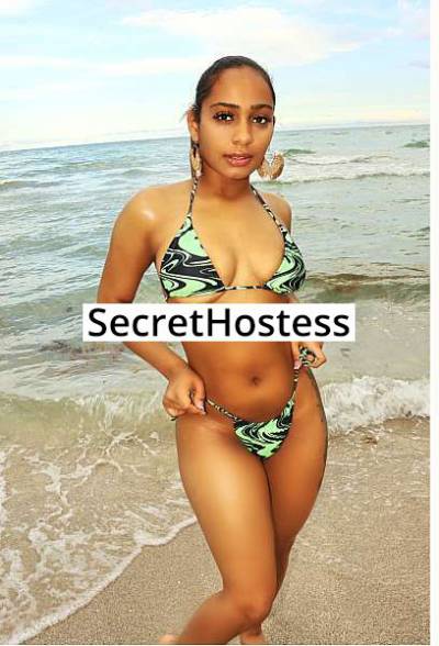 21 Year Old Latino Escort Chicago IL Brunette - Image 4