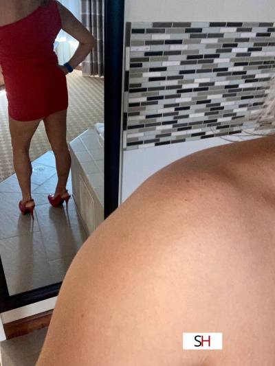 40Yrs Old Escort Size 8 162CM Tall Des Moines IA Image - 1