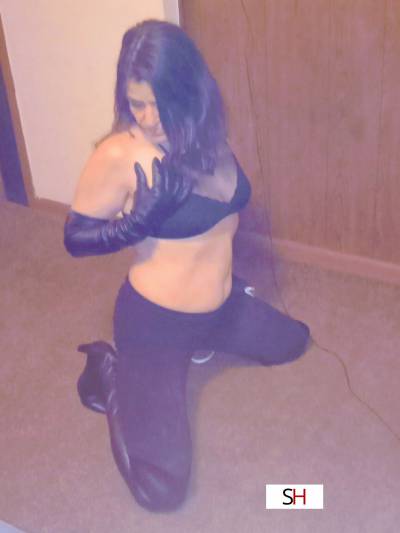 LINDSEY - AVAILABLE NOW. IN &amp; OUTS VIDEO 40 year old Escort in Chicago IL