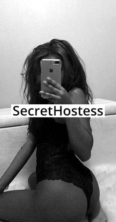 21 Year Old American Escort Seattle WA Brunette - Image 4