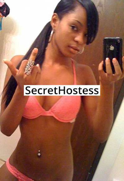 21 Year Old Latino Escort Washington DC Brunette - Image 3