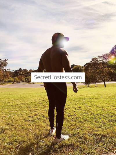 Single ladies. Try a discreet relation with a Muscular Hunk in Sydney