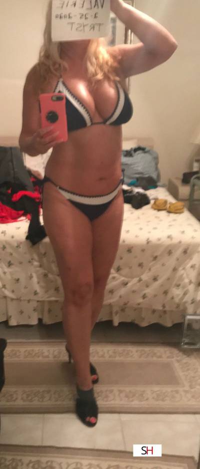 40Yrs Old Escort Size 10 174CM Tall Fort Lauderdale FL Image - 4