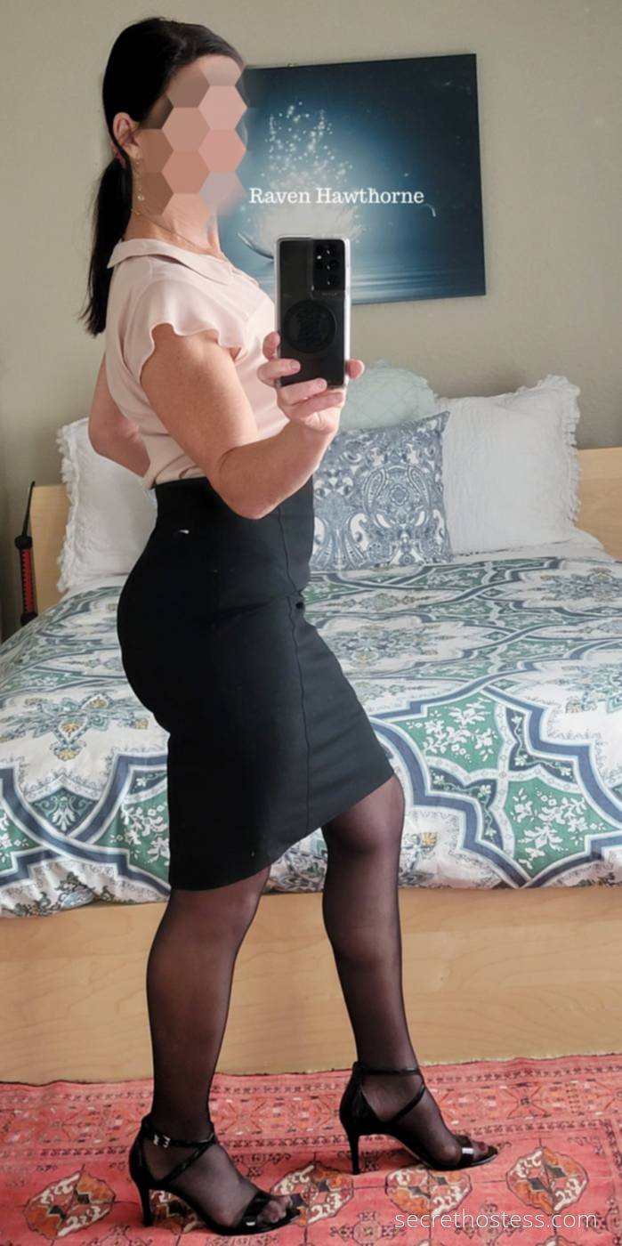Raven Hawthorne Escorts San Diego CA USA